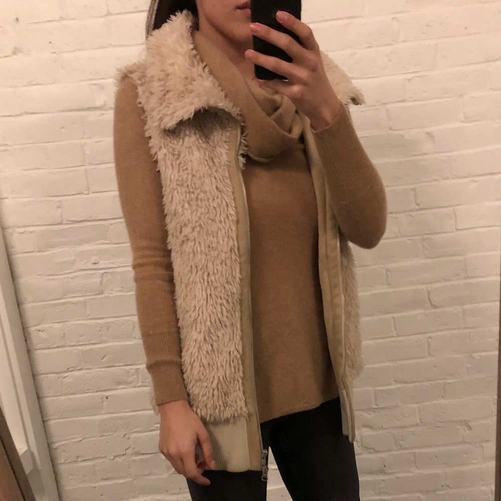 Blueno + Ch Faux fur long vest sz M
